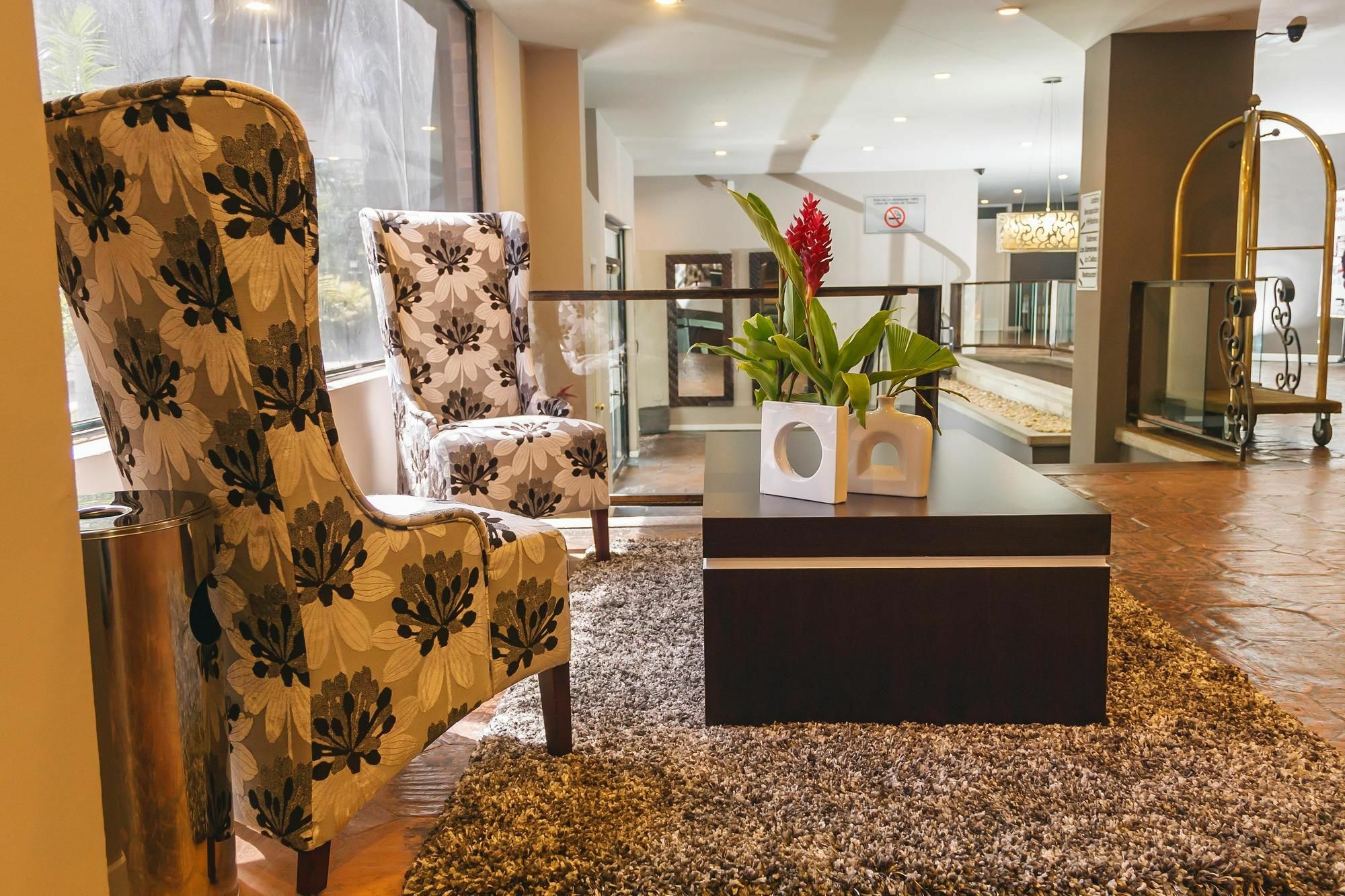 Guaparo Suites Valencia Eksteriør bilde